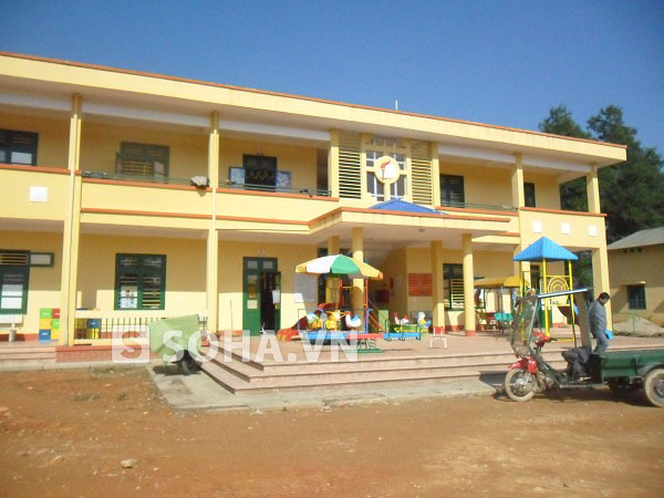 Chúng tôi hoang mang khi đưa con tới trường